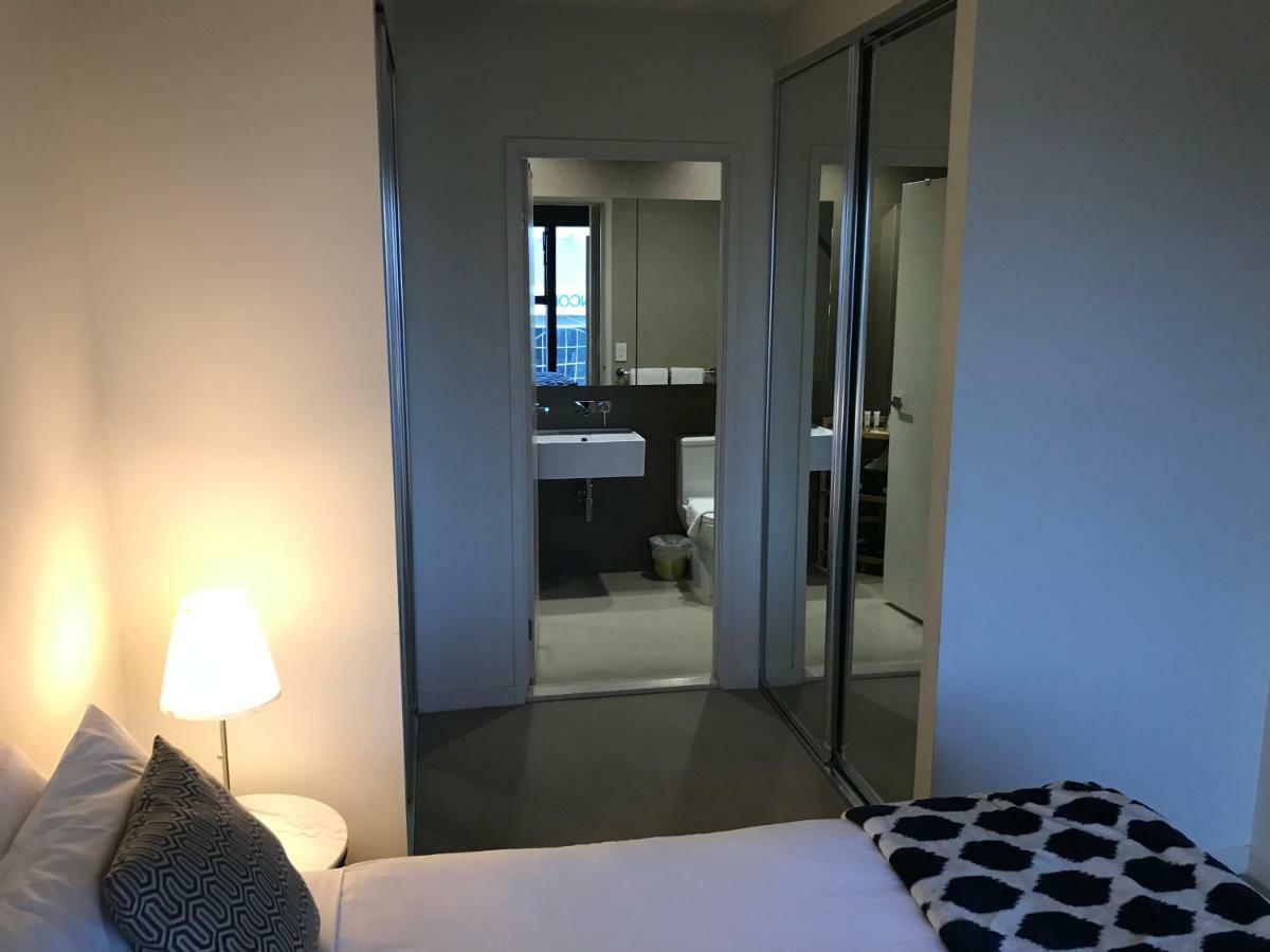 מלבורן Winston Apartments מראה חיצוני תמונה
